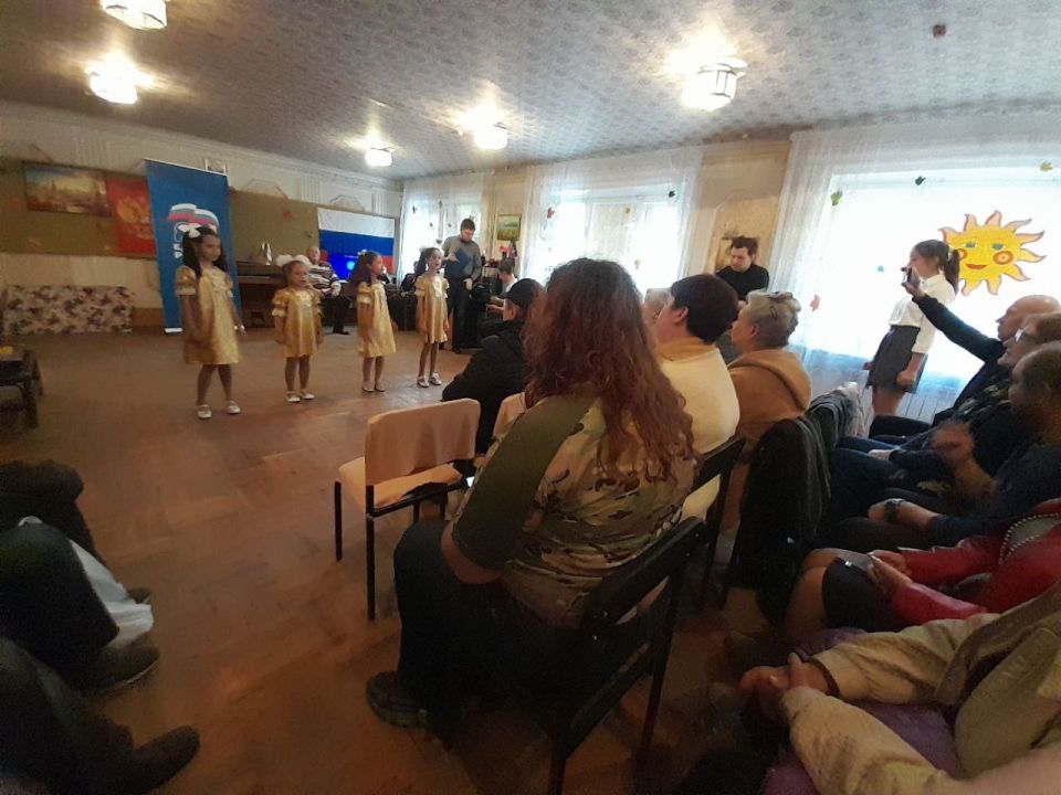 Валентин Левченко: В рамках партийного проекта «Женское движение» Всероссийской политической партии «Единая Россия» сегодня на базе Центра социального обслуживания населения Киевского района Управой совместно с АНО «За... Валентин Левченко: В рамках партийного проекта «Женское движение» Всероссийской политической партии «Единая Россия» сегодня на базе Центра социального обслуживания населения Киевского района Управой совместно с АНО «За...