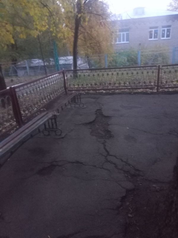 С заботой об округе.. За 08.10.2025 года работниками МУП АГЯ «ЖЭК» выполнены следующие виды работ: выполнены работы по уборке придомовой территории по адресам: С заботой об округе.. За 08.10.2025 года работниками МУП АГЯ «ЖЭК» выполнены следующие виды работ: выполнены работы по уборке придомовой территории по адресам: