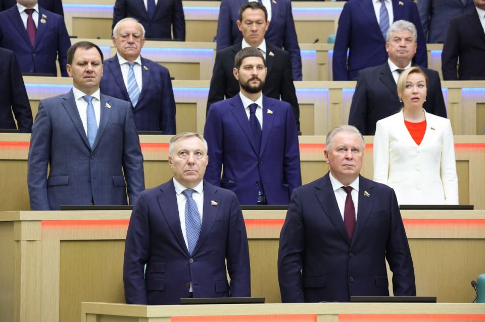 Александр Волошин: Сегодня под председательством Валентины Матвиенко прошло очередное пленарное заседание Совета Федерации Александр Волошин: Сегодня под председательством Валентины Матвиенко прошло очередное пленарное заседание Совета Федерации