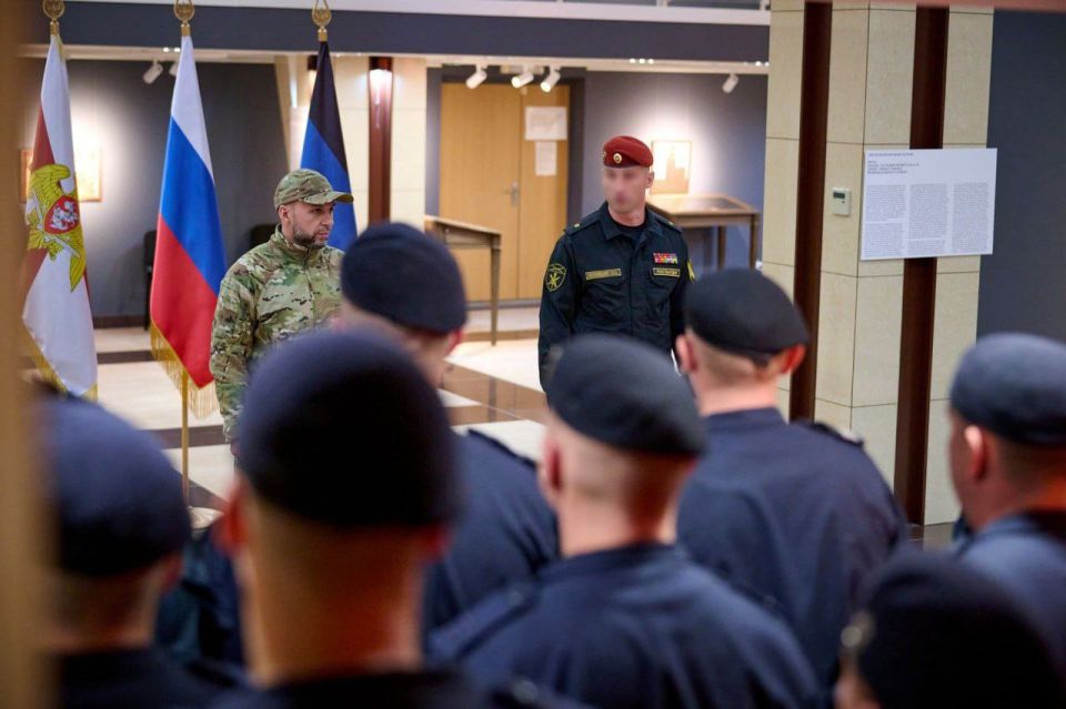 Денис Пушилин: Вручил медали «За храбрость» личному составу Главного управления Федеральной службы войск национальной гвардии по Донецкой Народной Республике Денис Пушилин: Вручил медали «За храбрость» личному составу Главного управления Федеральной службы войск национальной гвардии по Донецкой Народной Республике