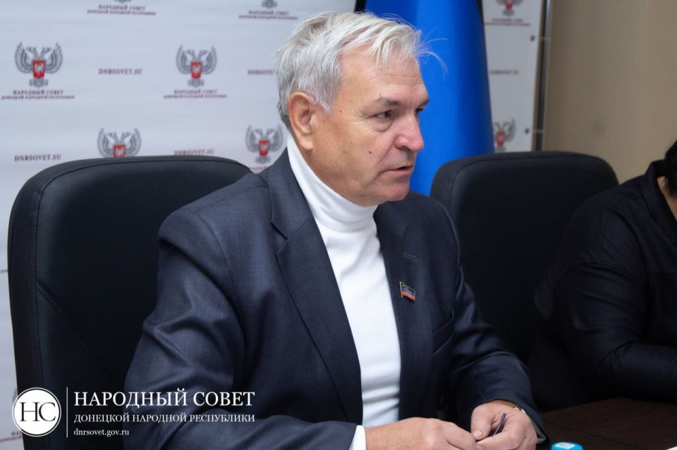 Парламентарии работают над защитой и поддержкой беременных в республике Парламентарии работают над защитой и поддержкой беременных в республике
