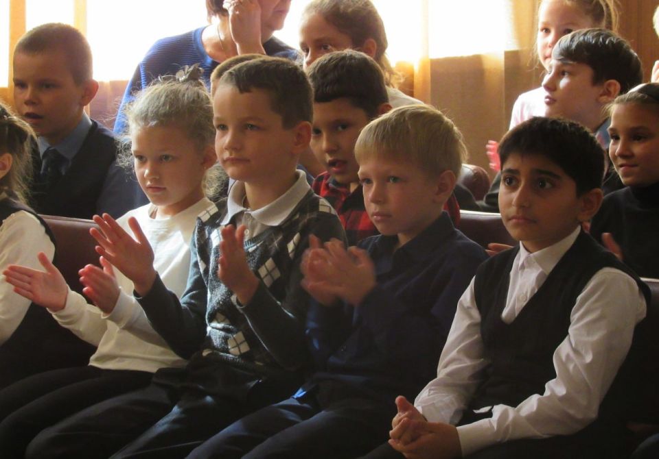 Ансамбль «Донбасс» продолжает реализацию проекта «Культура для школьников» Ансамбль «Донбасс» продолжает реализацию проекта «Культура для школьников»