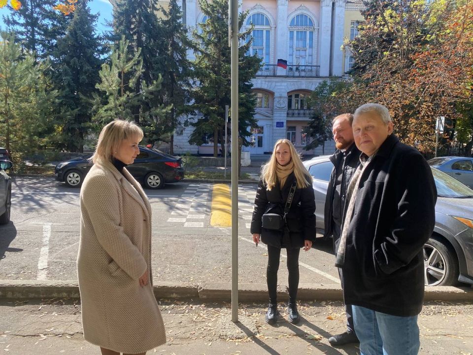 По поручению Главы ДНР Дениса Пушилина в Ворошиловском внутригородском районе продолжаются встречи с населением По поручению Главы ДНР Дениса Пушилина в Ворошиловском внутригородском районе продолжаются встречи с населением