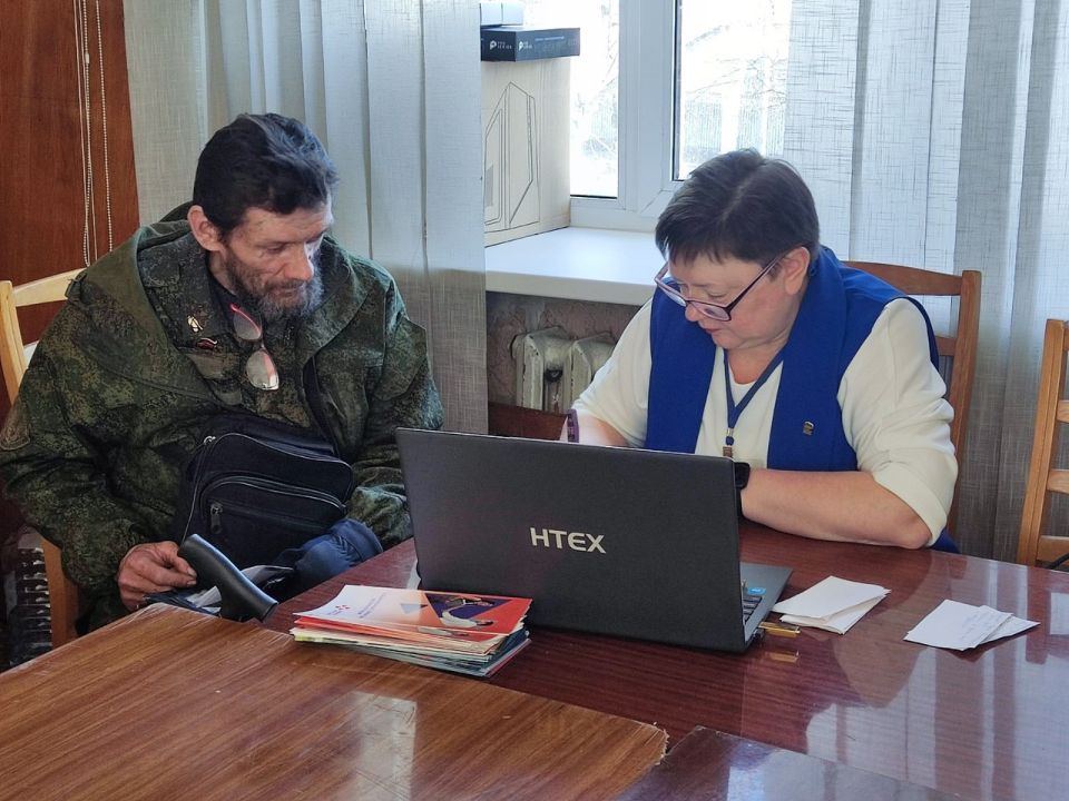 В этом году центры занятости региона развернули свои выездные площадки на базе всех территориальных отделений филиала Фонда «Защитники Отечества» в ДНР В этом году центры занятости региона развернули свои выездные площадки на базе всех территориальных отделений филиала Фонда «Защитники Отечества» в ДНР
