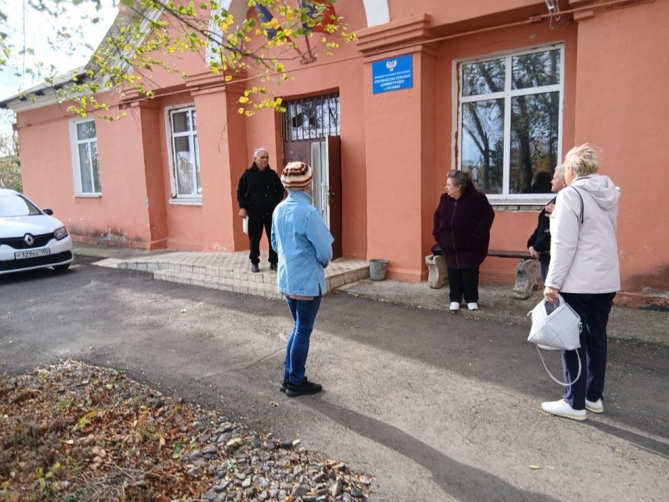 Иван Приходько: Состоялась встреча представителя администрации городского округа Горловка с жителями Иван Приходько: Состоялась встреча представителя администрации городского округа Горловка с жителями
