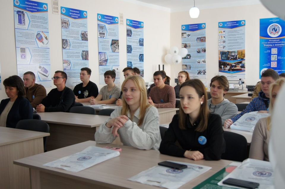 Иван Приходько: ЛАБОРАТОРИЯ БУДУЩЕГО: ЗАПУСК ИННОВАЦИОННОГО КЛАСТЕРА Иван Приходько: ЛАБОРАТОРИЯ БУДУЩЕГО: ЗАПУСК ИННОВАЦИОННОГО КЛАСТЕРА