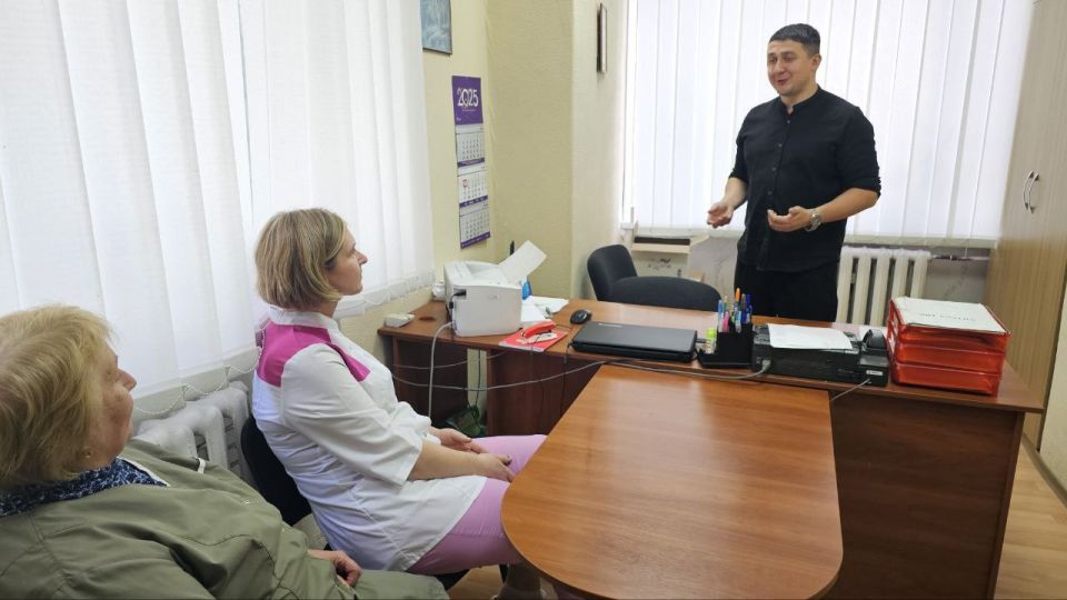 Представитель Общественного совета провел встречу с педагогами , где обсудили такие вопросы: Представитель Общественного совета провел встречу с педагогами , где обсудили такие вопросы: