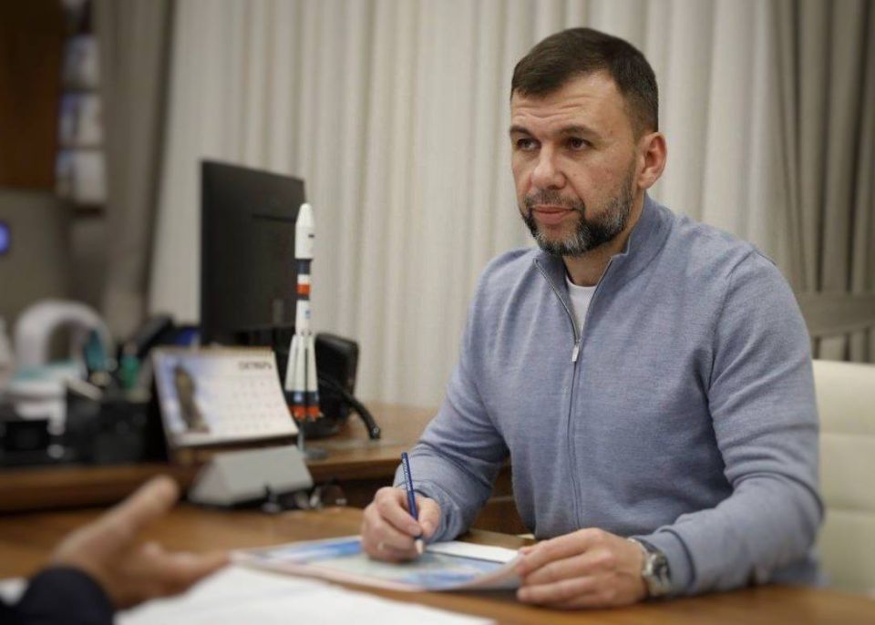 Глава Минстроя России Ирек Файзуллин провел рабочую встречу с Главой ДНР Денисом Пушилиным Глава Минстроя России Ирек Файзуллин провел рабочую встречу с Главой ДНР Денисом Пушилиным