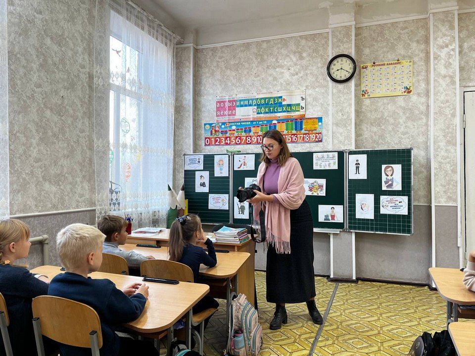 Олег Трофимов: В школах и колледжах Донецкой Народной Республики проходят профориентационные «Классные встречи» с родителями Олег Трофимов: В школах и колледжах Донецкой Народной Республики проходят профориентационные «Классные встречи» с родителями