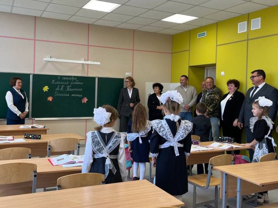 Лариса Толстыкина: Приняла участие в открытии после масштабного капитального ремонта Розовской школы Новоазовского муниципального округа Лариса Толстыкина: Приняла участие в открытии после масштабного капитального ремонта Розовской школы Новоазовского муниципального округа