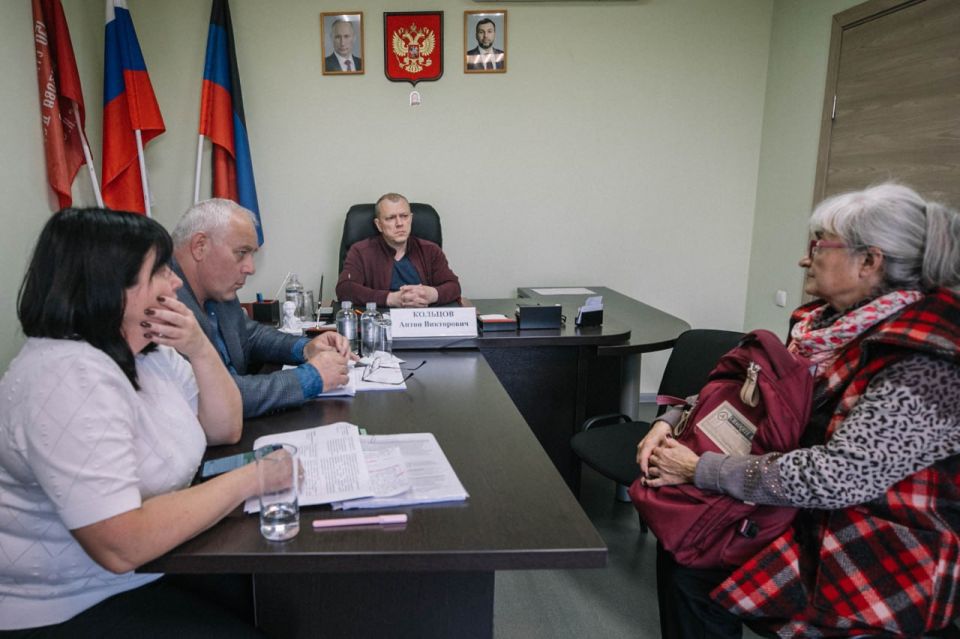 Антон Кольцов: Ответил на вопросы жителей Ильичевского района Антон Кольцов: Ответил на вопросы жителей Ильичевского района