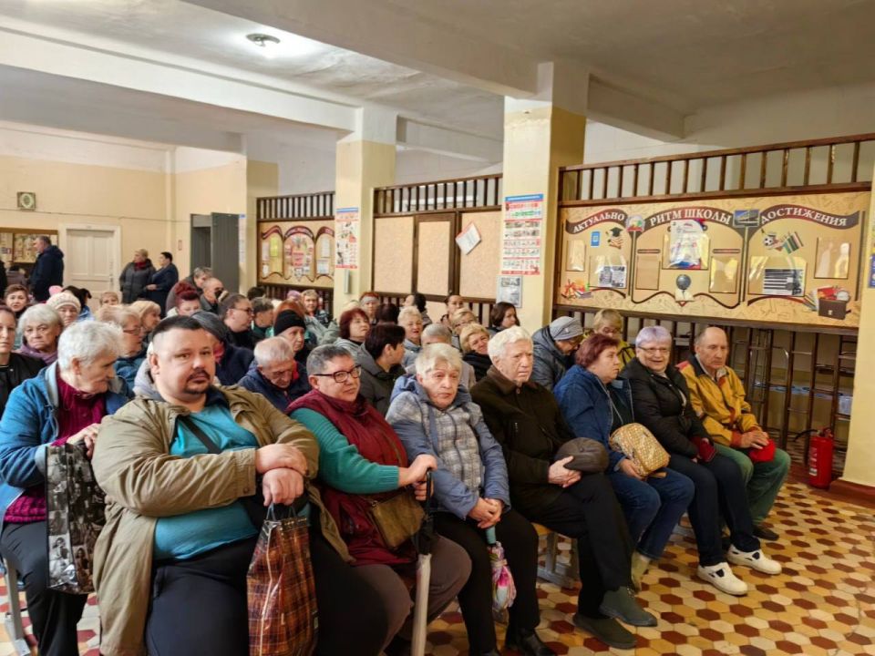 Александр Пеняев: Сегодня в очередной раз встретился с жителями Пантелеймоновки Александр Пеняев: Сегодня в очередной раз встретился с жителями Пантелеймоновки