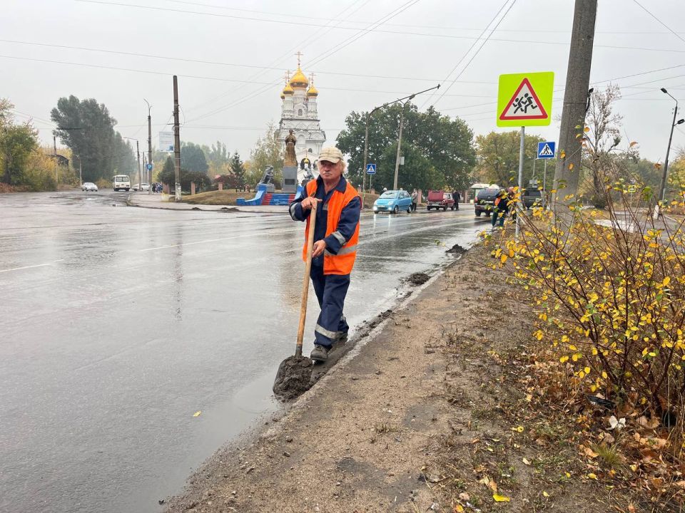 МУП «Простор» ежедневно выполняет все необходимые работы по содержанию городских улиц МУП «Простор» ежедневно выполняет все необходимые работы по содержанию городских улиц
