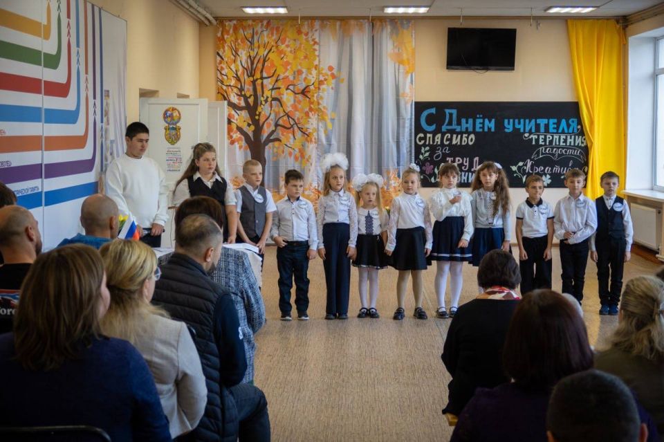 Глава Пуровского района побывал в подшефных сёлах Донбасса Глава Пуровского района побывал в подшефных сёлах Донбасса