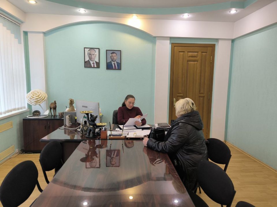 По поручению Главы ДНР Дениса Пушилина 09.10.2025 по адресу: г. Донецк, пр-кт Ленинский, 144 состоялась встреча с жителями района, на которой присутствовали первый заместитель руководителя Управы Ленинского внутригородского... По поручению Главы ДНР Дениса Пушилина 09.10.2025 по адресу: г. Донецк, пр-кт Ленинский, 144 состоялась встреча с жителями района, на которой присутствовали первый заместитель руководителя Управы Ленинского внутригородского...