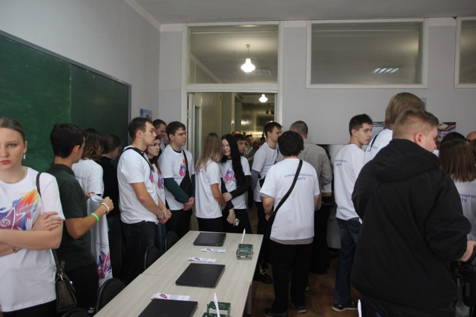 Иван Приходько: Открытый фестиваль-конкурс «Вдохновение в потоке» - мероприятие в АДИ ДонНТУ, которое призвано активизировать дальнейшее развитие творческого потенциала участников, открывая новые горизонты для самовыражения... Иван Приходько: Открытый фестиваль-конкурс «Вдохновение в потоке» - мероприятие в АДИ ДонНТУ, которое призвано активизировать дальнейшее развитие творческого потенциала участников, открывая новые горизонты для самовыражения...