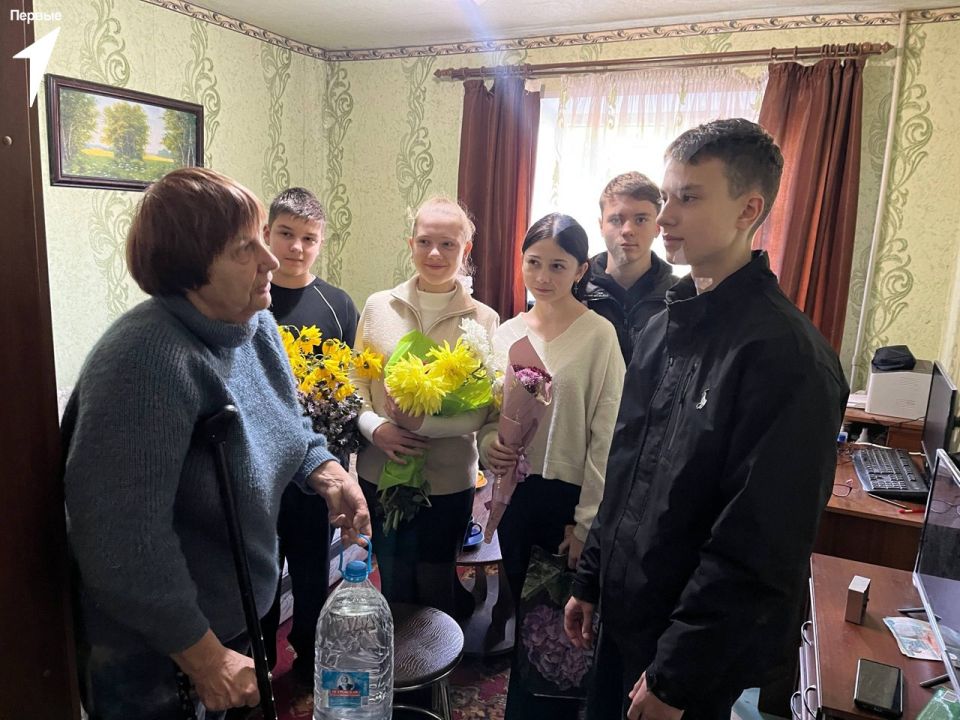 Всегда рядом. Первые из волонтерских отрядов не останавливают свою благородную миссию – помогать пожилым людям Всегда рядом. Первые из волонтерских отрядов не останавливают свою благородную миссию – помогать пожилым людям