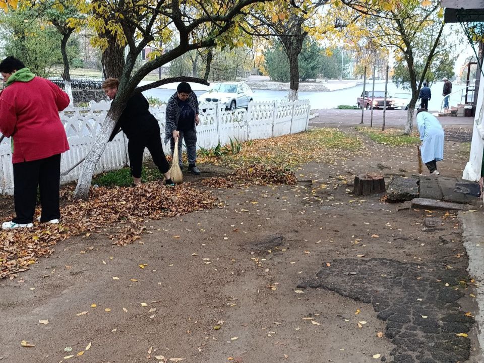 Наталья Великодная: По поручению Главы ДНР Дениса Пушилина продолжаем проводить мероприятия по благоустройству и наведению санитарного порядка Наталья Великодная: По поручению Главы ДНР Дениса Пушилина продолжаем проводить мероприятия по благоустройству и наведению санитарного порядка