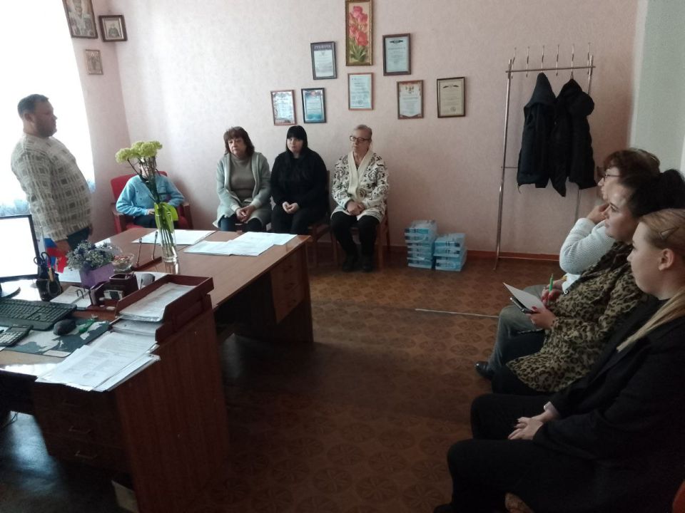 08 октября, по поручению Главы Донецкой Народной Республики, начальник Управления образования Администрации городского округа Харцызск Николай Осипов провел встречу в коллективе ГБОУ "Средняя школа № 1 г.о. Харцызск" 08 октября, по поручению Главы Донецкой Народной Республики, начальник Управления образования Администрации городского округа Харцызск Николай Осипов провел встречу в коллективе ГБОУ "Средняя школа № 1 г.о. Харцызск"