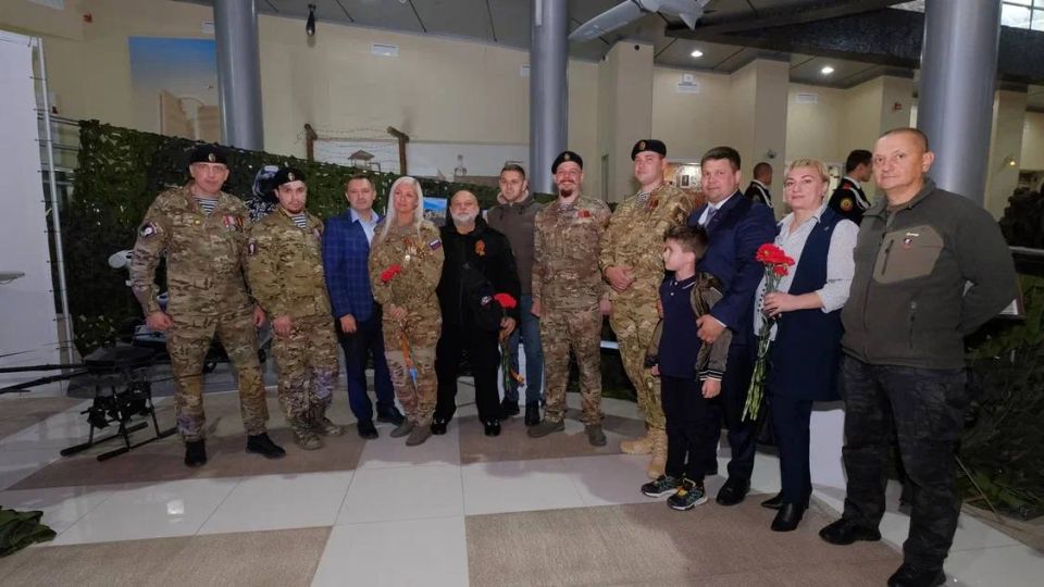 Депутаты Народного Совета ДНР фракции «Единая Россия» организовали выставку об операции «Поток» Депутаты Народного Совета ДНР фракции «Единая Россия» организовали выставку об операции «Поток»