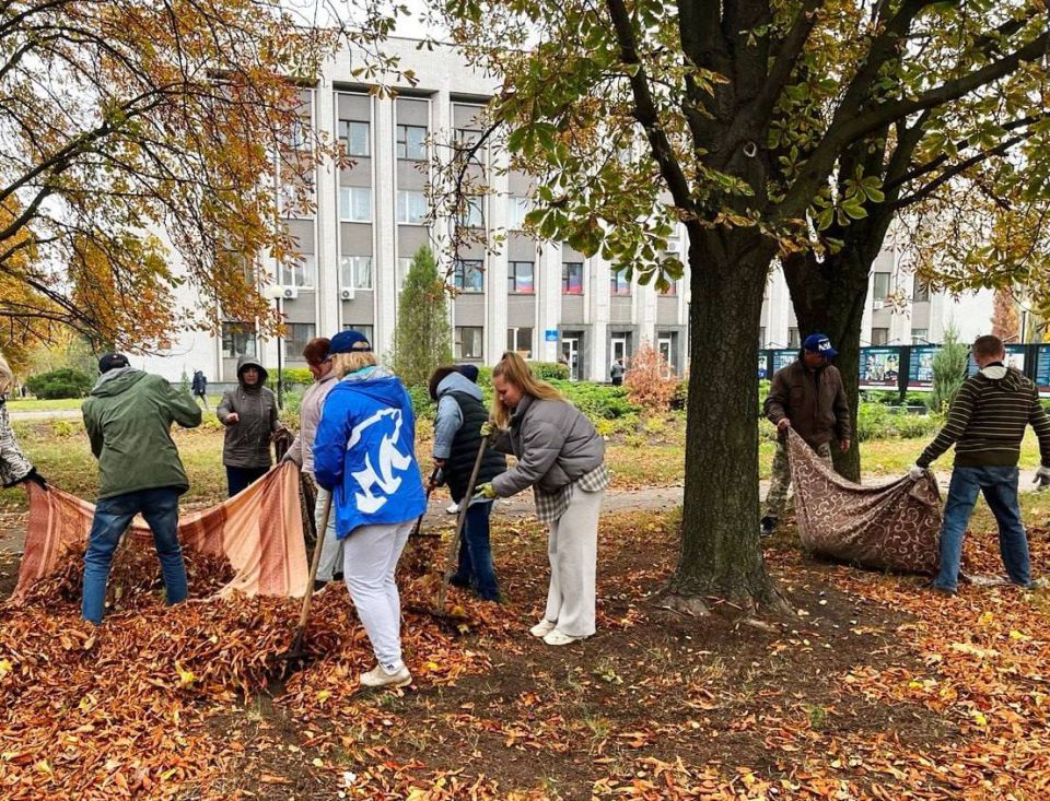 Елена Рязанцева: Вопреки непогоде: в Пролетарском районе прошел традиционный «Чистый четверг» Елена Рязанцева: Вопреки непогоде: в Пролетарском районе прошел традиционный «Чистый четверг»