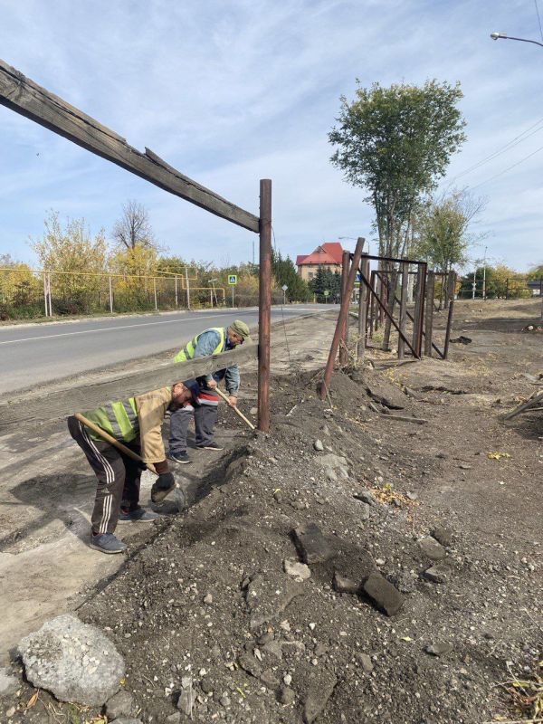 С заботой об округе.. На 09.10.2025 г. сотрудниками МУП "ЭКОС" выполнены следующие виды работ: Восстановление наружного освещения по ул. Машиностроителей, ул. Молодёжная, ул. Красноармейская Уборка детских площадок по ул.... С заботой об округе.. На 09.10.2025 г. сотрудниками МУП "ЭКОС" выполнены следующие виды работ: Восстановление наружного освещения по ул. Машиностроителей, ул. Молодёжная, ул. Красноармейская Уборка детских площадок по ул....
