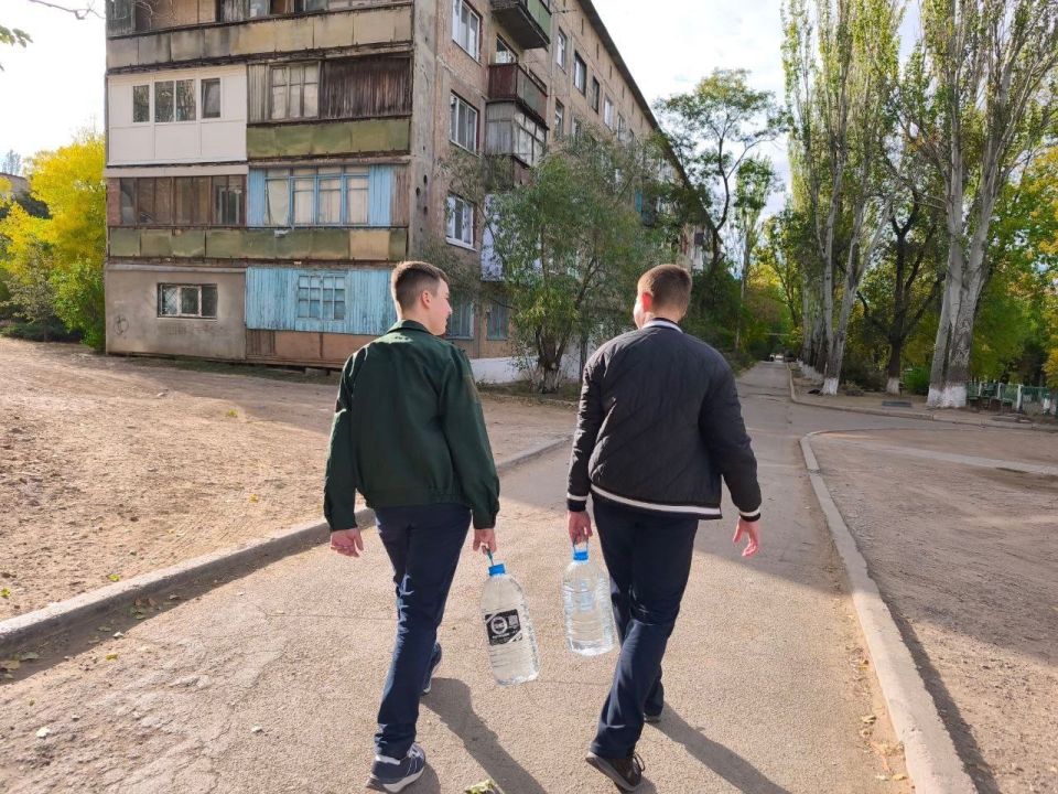 Всегда рядом. Первые из волонтерских отрядов не останавливают свою благородную миссию – помогать пожилым людям Всегда рядом. Первые из волонтерских отрядов не останавливают свою благородную миссию – помогать пожилым людям