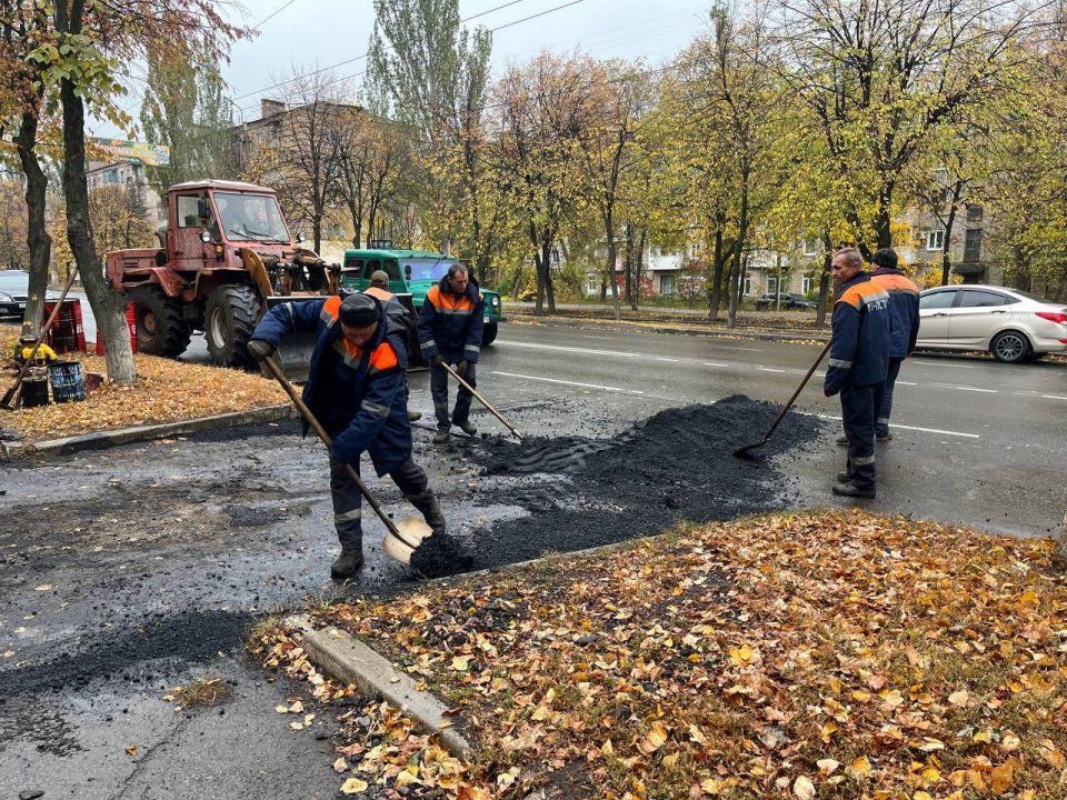 МУП «Простор» ежедневно выполняет все необходимые работы по содержанию городских улиц МУП «Простор» ежедневно выполняет все необходимые работы по содержанию городских улиц
