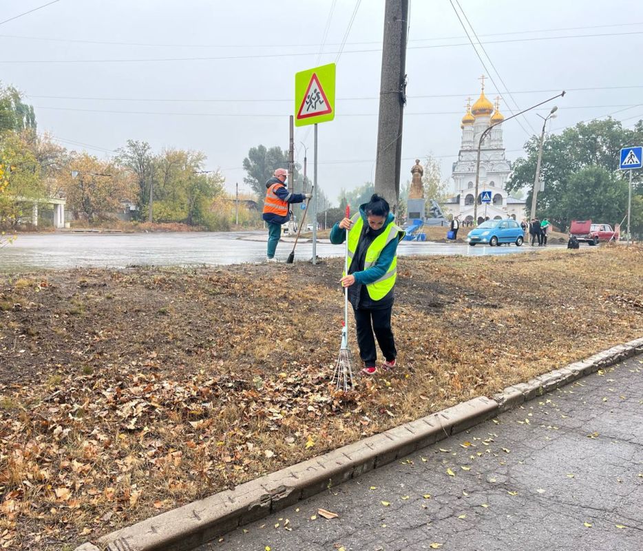 МУП «Простор» ежедневно выполняет все необходимые работы по содержанию городских улиц МУП «Простор» ежедневно выполняет все необходимые работы по содержанию городских улиц