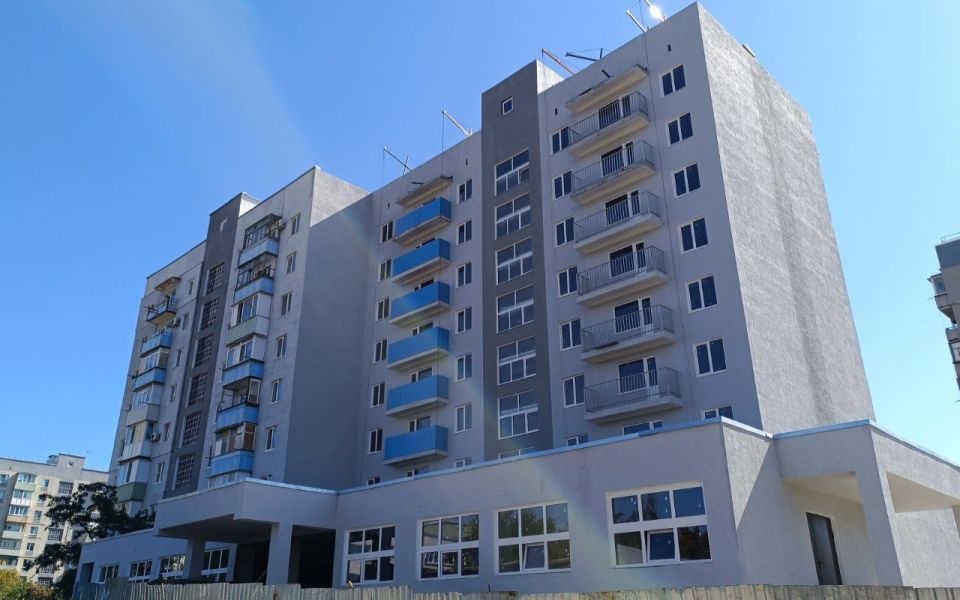 Разрушения позади: дом на улице Олимпийской в Мариуполе возвращается к жизни Разрушения позади: дом на улице Олимпийской в Мариуполе возвращается к жизни