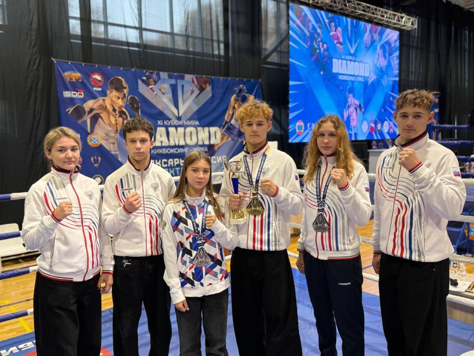 Наши чемпионы покоряют мировой кикбоксинг! Наши чемпионы покоряют мировой кикбоксинг!