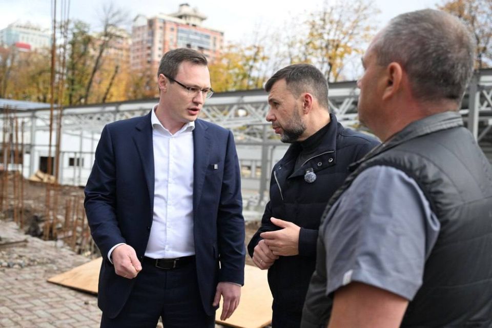 «Повышаем качество экстренной медпомощи»: В декабре завершат строительство приемного отделения в Донецкой больнице имени Калинина «Повышаем качество экстренной медпомощи»: В декабре завершат строительство приемного отделения в Донецкой больнице имени Калинина