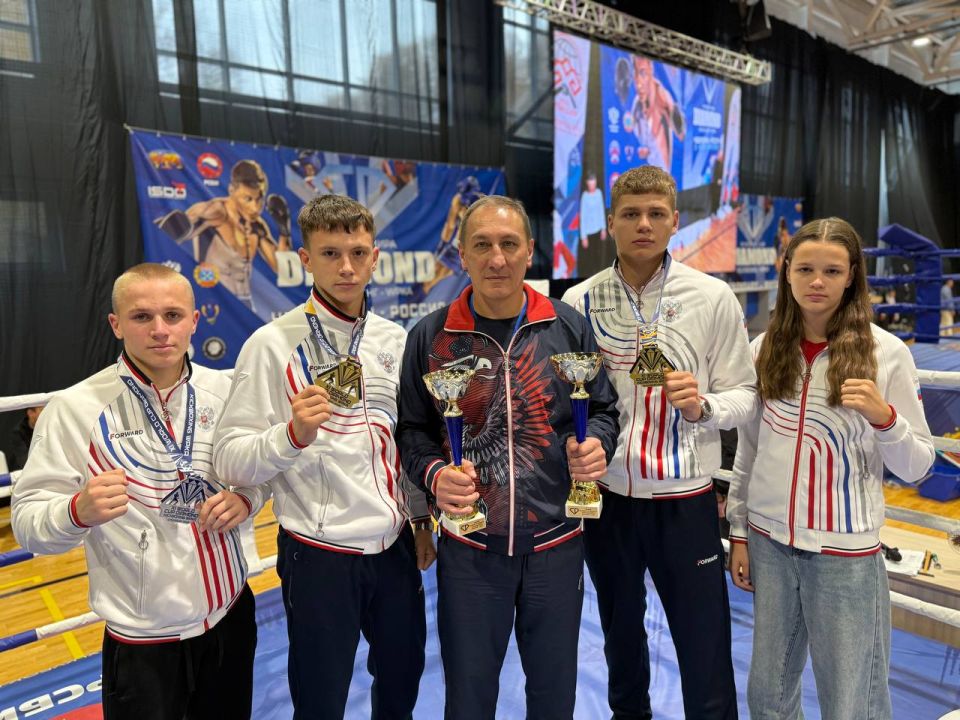 Наши чемпионы покоряют мировой кикбоксинг! Наши чемпионы покоряют мировой кикбоксинг!
