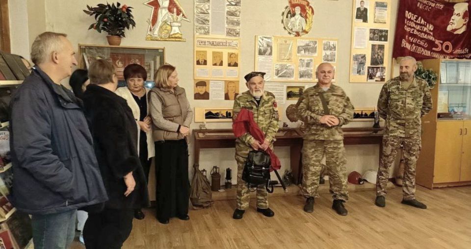 Дмитрий Огилец: Члены Макеевский городской организации РСВА и СВО приняли участие во встрече с воспитанниками и педколлективом Муниципального бюджетного учреждения Дмитрий Огилец: Члены Макеевский городской организации РСВА и СВО приняли участие во встрече с воспитанниками и педколлективом Муниципального бюджетного учреждения