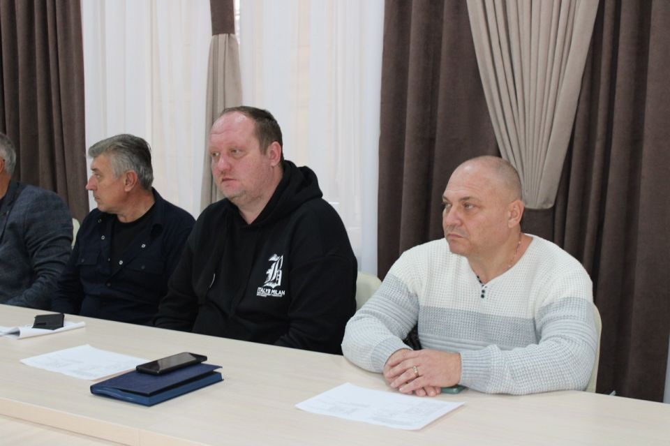 Роман Конев: Состоялось заседание постоянных комитетов Горловского городского совета Донецкой Народной Республики первого созыва Роман Конев: Состоялось заседание постоянных комитетов Горловского городского совета Донецкой Народной Республики первого созыва