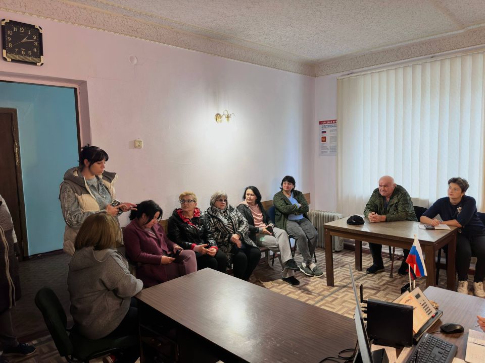 Владислав Подкова: Работа в населённых пунктах округа продолжается – личные встречи помогают держать обратную связь и своевременно реагировать на обращения граждан Владислав Подкова: Работа в населённых пунктах округа продолжается – личные встречи помогают держать обратную связь и своевременно реагировать на обращения граждан