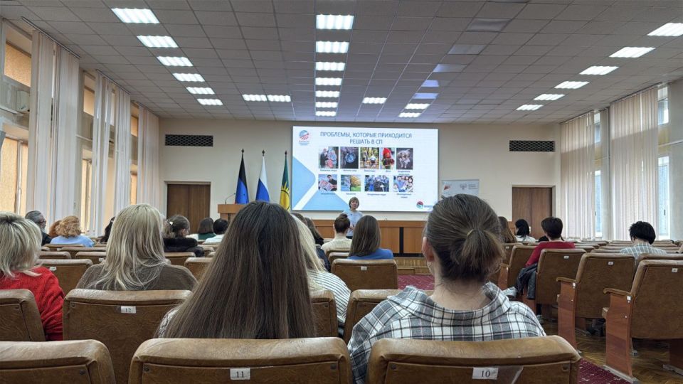 В Макеевке состоялась деловая игра «Сторителлинг и навыки выступлений для социальных предпринимателей» В Макеевке состоялась деловая игра «Сторителлинг и навыки выступлений для социальных предпринимателей»