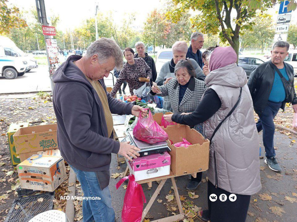 В Мариуполе провели рейд по местам несанкционированной торговли В Мариуполе провели рейд по местам несанкционированной торговли