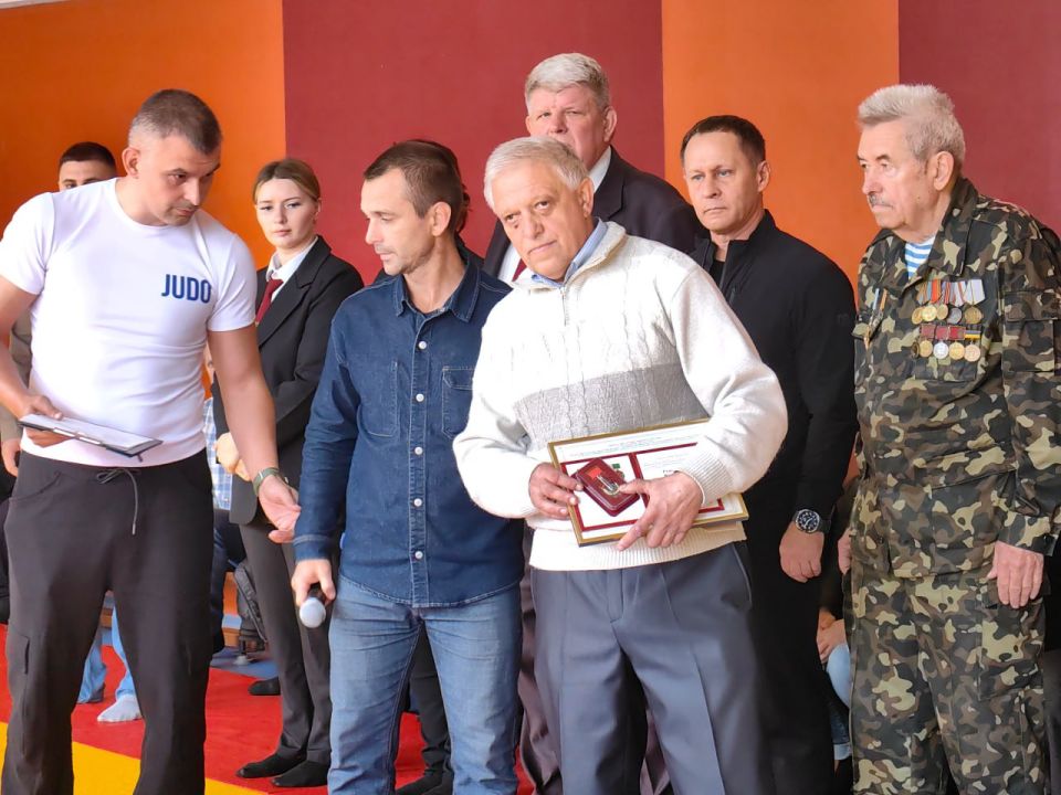 Александр Пеняев: Сегодня открыл первый в истории ясиноватского дзюдо турнир памяти нашего земляка, героя Специальной военной операции, спортсмена и тренера Владимира Решетило Александр Пеняев: Сегодня открыл первый в истории ясиноватского дзюдо турнир памяти нашего земляка, героя Специальной военной операции, спортсмена и тренера Владимира Решетило