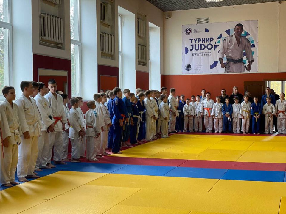 В Ясиноватой прошёл турнир по дзюдо, посвящённый памяти мастера спорта России, тренера-преподавателя и героя — участника специальной военной операции Владимира Валерьевича Решетило В Ясиноватой прошёл турнир по дзюдо, посвящённый памяти мастера спорта России, тренера-преподавателя и героя — участника специальной военной операции Владимира Валерьевича Решетило