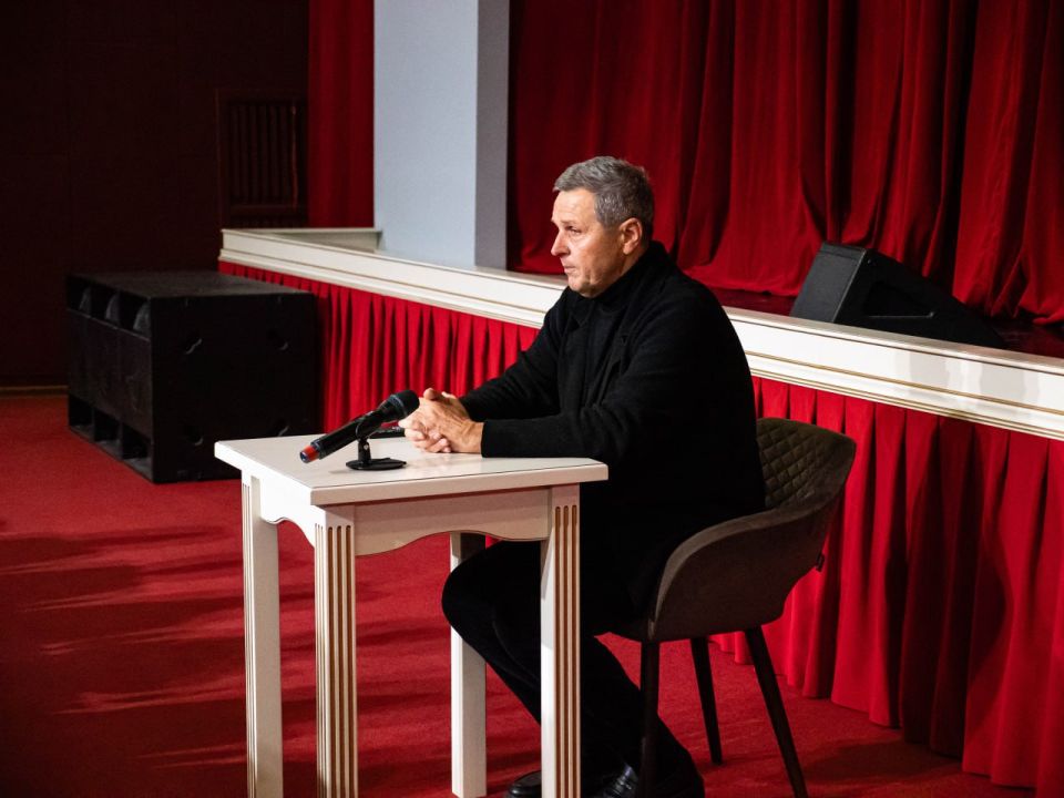 Михаил Желтяков: Уверен, что только в прямом диалоге с людьми можно решить самые актуальные вопросы Михаил Желтяков: Уверен, что только в прямом диалоге с людьми можно решить самые актуальные вопросы