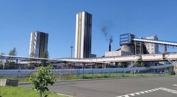 Ни дня без ФАБов. ВКС России наносят удары по ПВД ВСУ на территории Покровского шахтоуправления севернее Удачного Ни дня без ФАБов. ВКС России наносят удары по ПВД ВСУ на территории Покровского шахтоуправления севернее Удачного