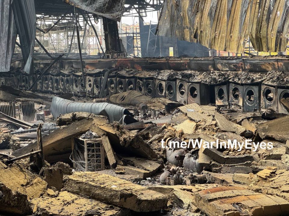 "Сигмы" больше нет: украинские дроны уничтожили один из крупнейших гипермаркетов Донецка "Сигмы" больше нет: украинские дроны уничтожили один из крупнейших гипермаркетов Донецка