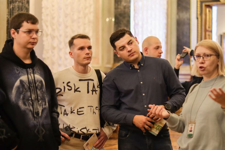 Молодые ветераны из ДНР побывали в поездке выходного дня в Санкт-Петербурге Молодые ветераны из ДНР побывали в поездке выходного дня в Санкт-Петербурге