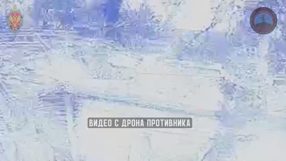  :        605     