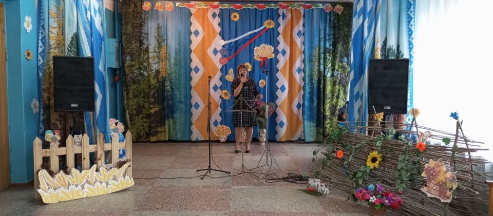 Земля теплом труда согрета Земля теплом труда согрета