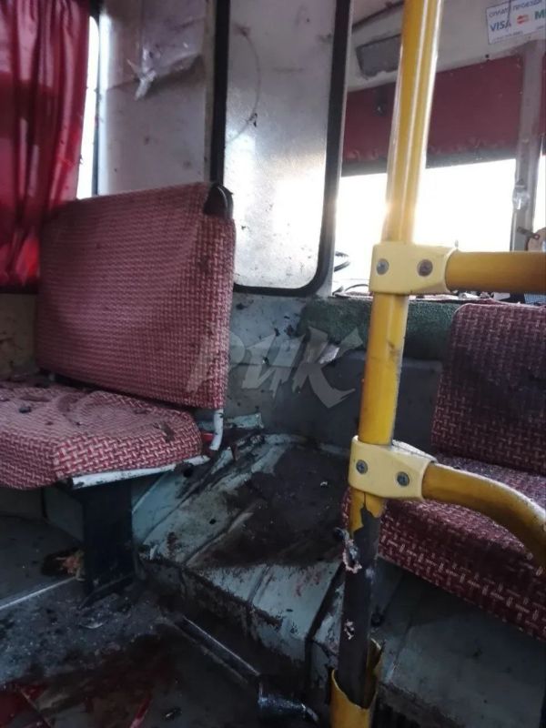 Ад в Горловке руками ВСУ: из-за удара по маршрутному автобусу тяжелейшее ранения получил хирург Ад в Горловке руками ВСУ: из-за удара по маршрутному автобусу тяжелейшее ранения получил хирург