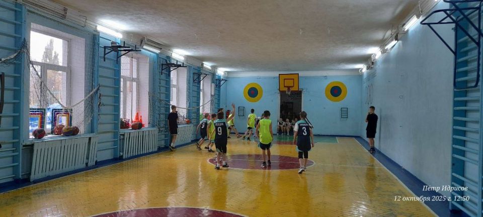 12 октября в спортивном зале ГБОУ "СШ №2 г.о.Харцызск", состоялось Открытое Первенство МБУ ДО СШ №2 по баскетболу, среди девочек и мальчиков 2013 год рождения и младше 12 октября в спортивном зале ГБОУ "СШ №2 г.о.Харцызск", состоялось Открытое Первенство МБУ ДО СШ №2 по баскетболу, среди девочек и мальчиков 2013 год рождения и младше