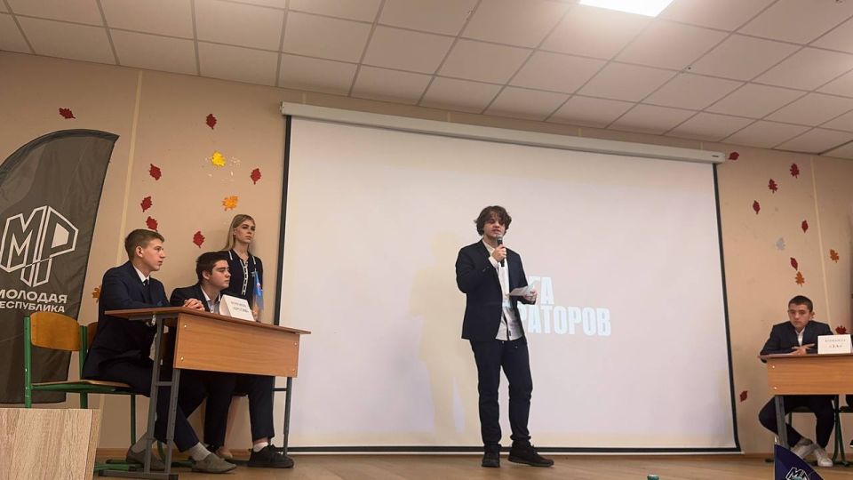 В Тельмановской гимназии состоялся муниципальный этап турнира «Лига Ораторов» В Тельмановской гимназии состоялся муниципальный этап турнира «Лига Ораторов»
