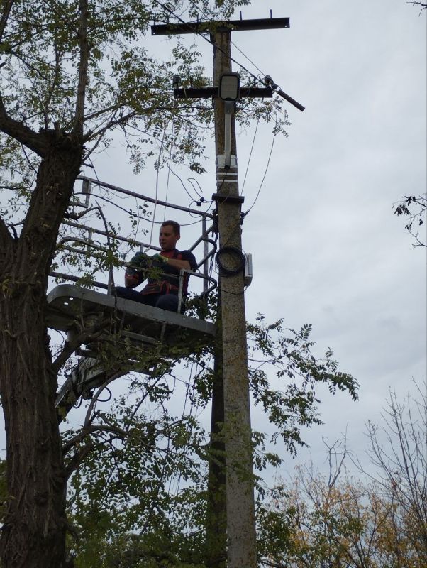 Наталья Великодная: В сёлах Гранитное и Староигнатьевка ведутся работы по установке наружного освещения Наталья Великодная: В сёлах Гранитное и Староигнатьевка ведутся работы по установке наружного освещения
